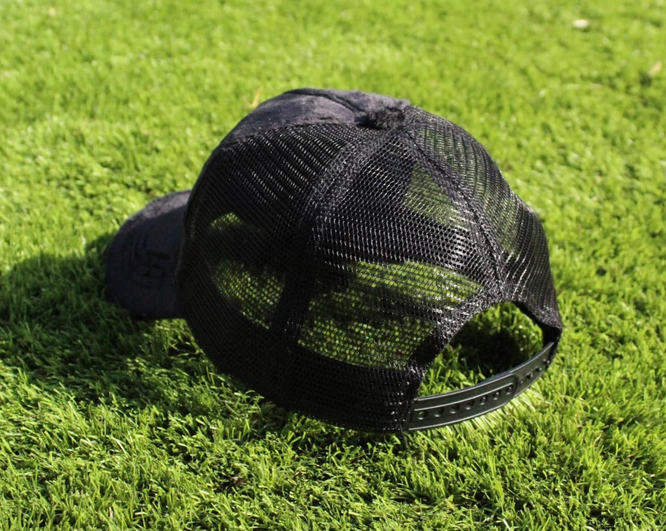 Black Velvet Trucker Hat (Black/White)